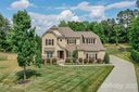 135 Lakeshore Hills Drive sold home in Mooresville, SC
