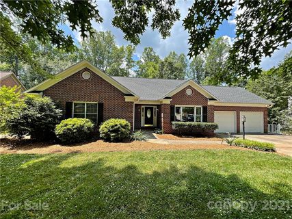 1418 34th Avenue Lane sold home in Colony Woods, Hickory, NC