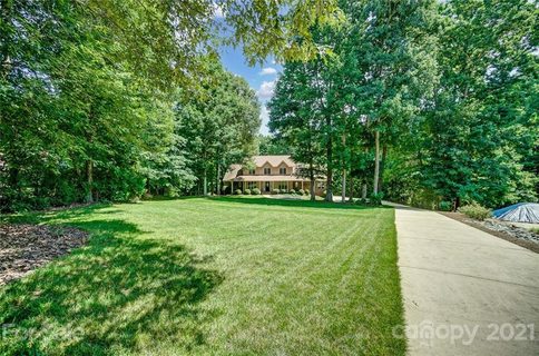 128 Tall Oak Drive
