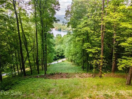 Lt 11b Von Trapp Lane 11B sold home in Wolf Lake, Tuckasegee, NC