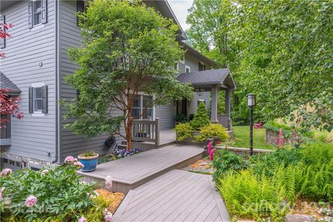 52 Alavista Way