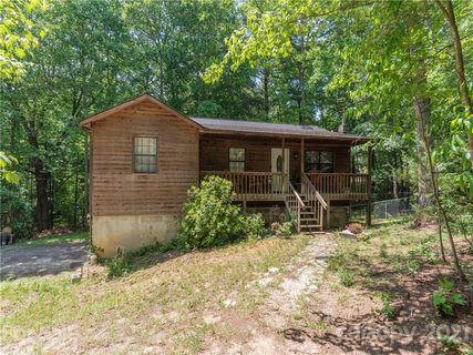 1050 Sharon Ridge Road sold home in Sharon Ridge Estates, Fairview, NC