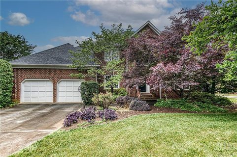 9508 Sardis Glen Drive sold home in Benton Woods, Matthews, NC