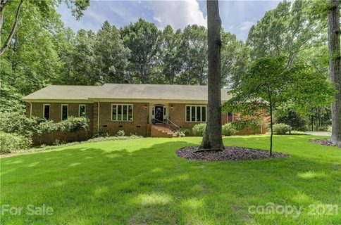 8517 Prince Valiant Drive sold home in Valhalla Farms, Marvin, NC