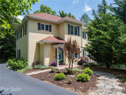 743 Streamside Drive