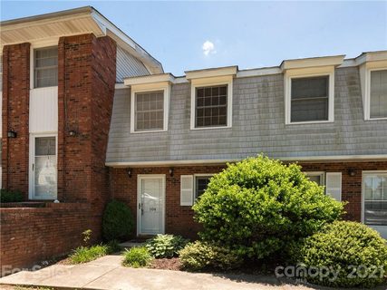 104 Southway Garden Road sold townhome in Southway Gardens, Arden, NC