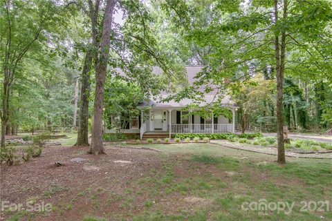 1912 Woodfield Road sold home in Woodfield, Rock Hill, SC