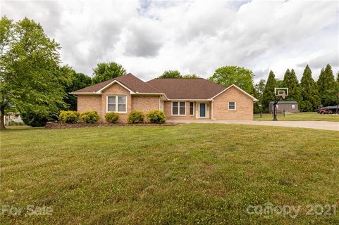104 Country Creek Drive