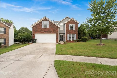 7076 White Bluff Drive 25 sold home in Meadowview, Tega Cay, SC