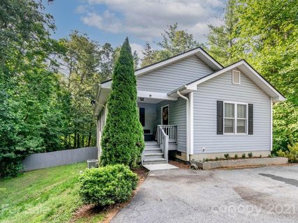 152 Victoria Springs Drive sold home in Three Seeds, Flat Rock, NC