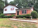 2480 23rd Avenue Place sold home in Hickory, SC