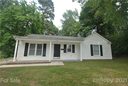 3331 Cedarhurst Drive sold home in Charlotte, SC