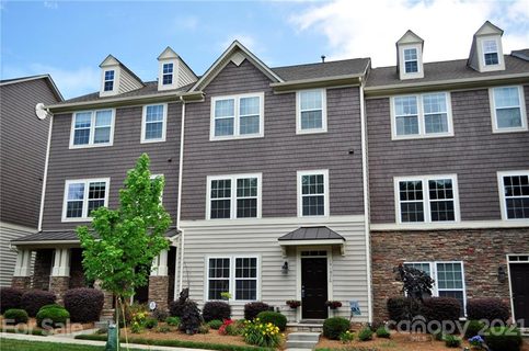 Previously sold for $320,000