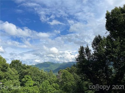 Lot 11 Falcon Ridge Drive sold lot in Falcon Ridge, Waynesville, NC