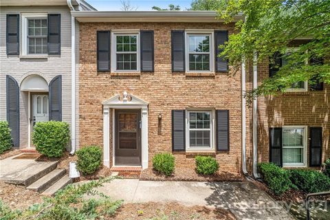 4601 Hedgemore Drive sold home in Park Place Condominiums, Charlotte, NC