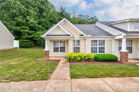 449 Lexie Lane
