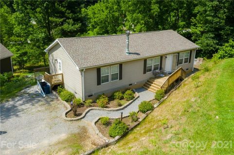 419 Farley Street sold home in Indian Springs, Waynesville, NC