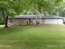 105 Meadowbrook Circle sold home in Dallas, SC