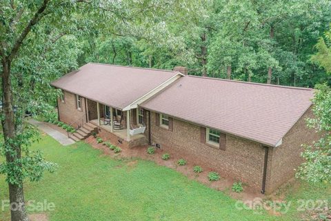 637 Devereaux Court sold home in Luvine Hills, Concord, NC