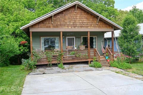 98 Vandalia Avenue