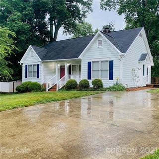 210 Red Oak Court