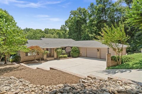 8715 Dog Leg Road