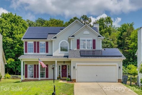 2408 Thornfield Road sold home in Deercreek, Charlotte, NC