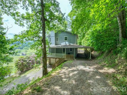 Previously sold for $305,000