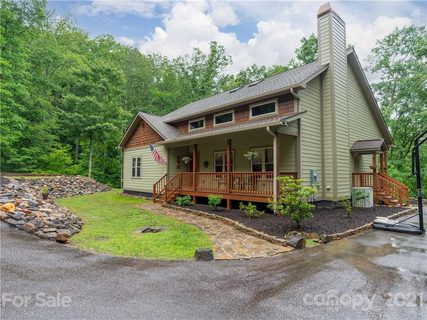 363 Bobcat Trail sold home in The Forest at Rixhaven, Saluda, NC