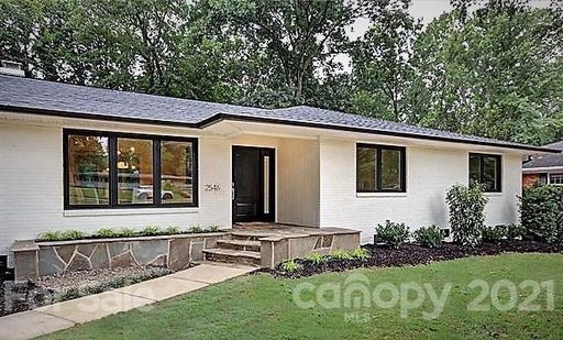 2546 Cloister Drive sold home in Cloisters, Charlotte, NC