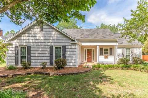11713 Buckstone Lane