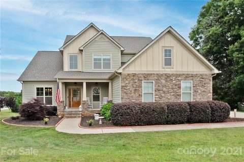 437 Castlegate Way sold home in Castlebrooke Farms, China Grove, NC