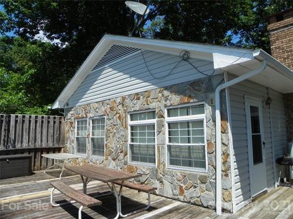 482 Pinehaven Drive