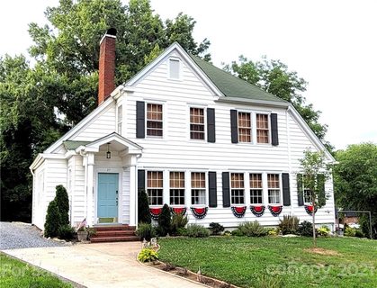 27 Washington Lane