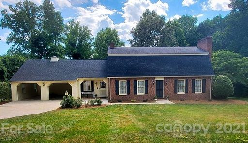 2009 Crestview Lane