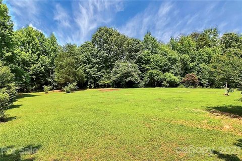 8805 Summerhill Drive sold manufactured home in Summerhill Estates, Waxhaw, NC