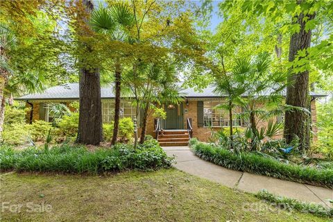 2929 Shaker Drive