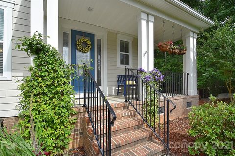 2523 Highworth Lane