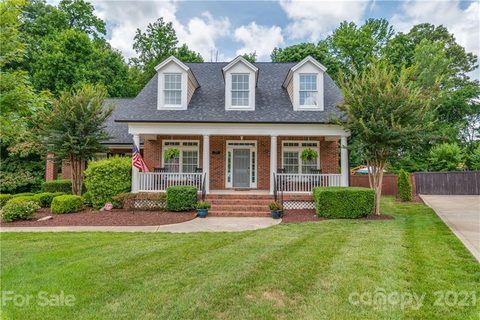 7303 Roseland Avenue sold home in Essex Fells, Charlotte, NC