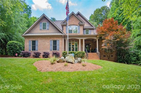 1621 Enon Court