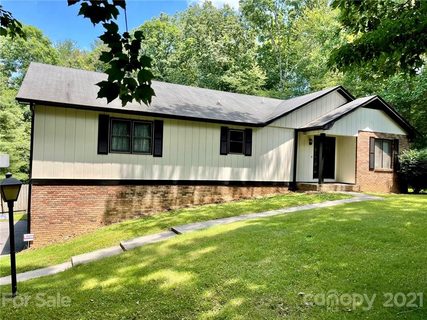 322 Melissa Way sold home in Rugby Meadows, Hendersonville, NC