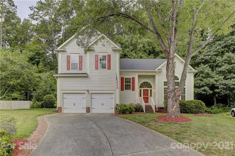 3521 Crescent Knoll Drive