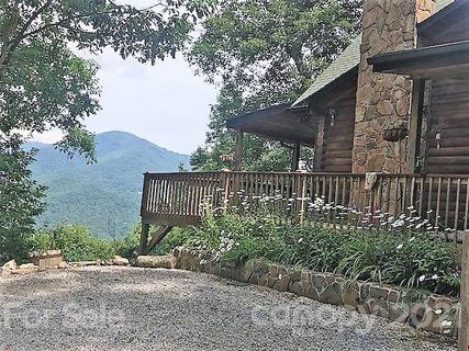 1253 Forest Drive sold home in Maggie Overlook, Maggie Valley, NC