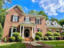 207 Mcconnell Drive sold home in Davidson, SC