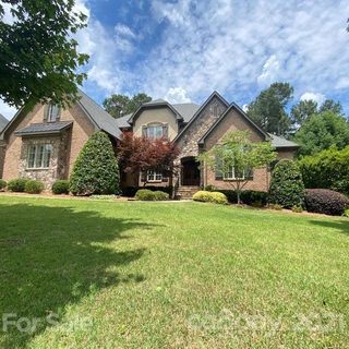 2346 Garden View Lane