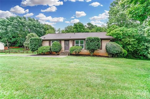 7460 Apple Creek Drive sold home in Apple Creek, Mint Hill, NC