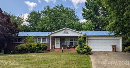 814 Surry Drive