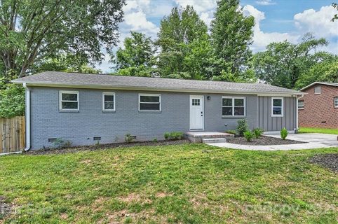 526 Frank Drive sold home in Briarwood, Charlotte, NC