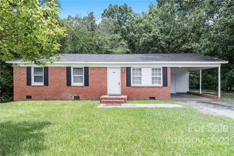 914 Clark Street sold home in College Grove, Wingate, NC