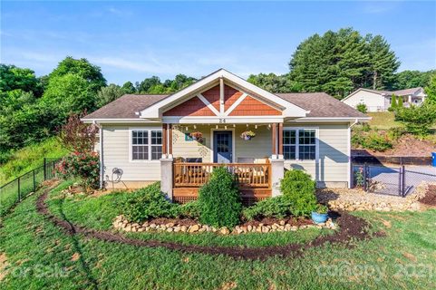 24 Cheyenne Street sold home in Barefoot Ridge, Clyde, NC
